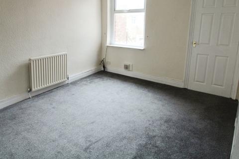 2 bedroom flat to rent, Wensleydale Terrace, Blyth, NE24