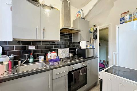 2 bedroom terraced house for sale, Strathmore Terrace, Leeds LS9