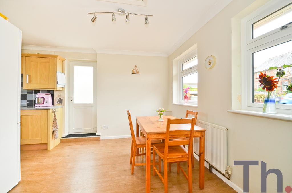 Family Dining Area.JPG