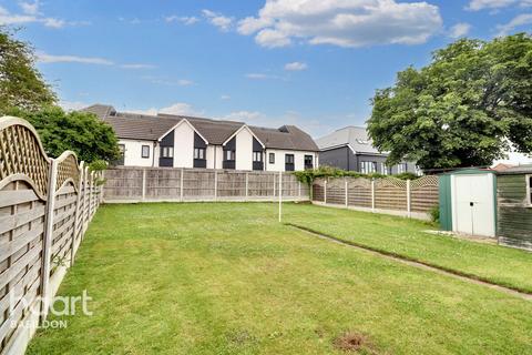 29 Claremont Drive, Basildon, SS16 4TL