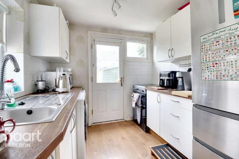 29 Claremont Drive, Basildon, SS16 4TL