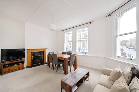 3 bedroom apartment for sale, Broomwood Road, London SW11