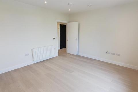 2 bedroom flat to rent, 21-25 Church Street West, Woking GU21