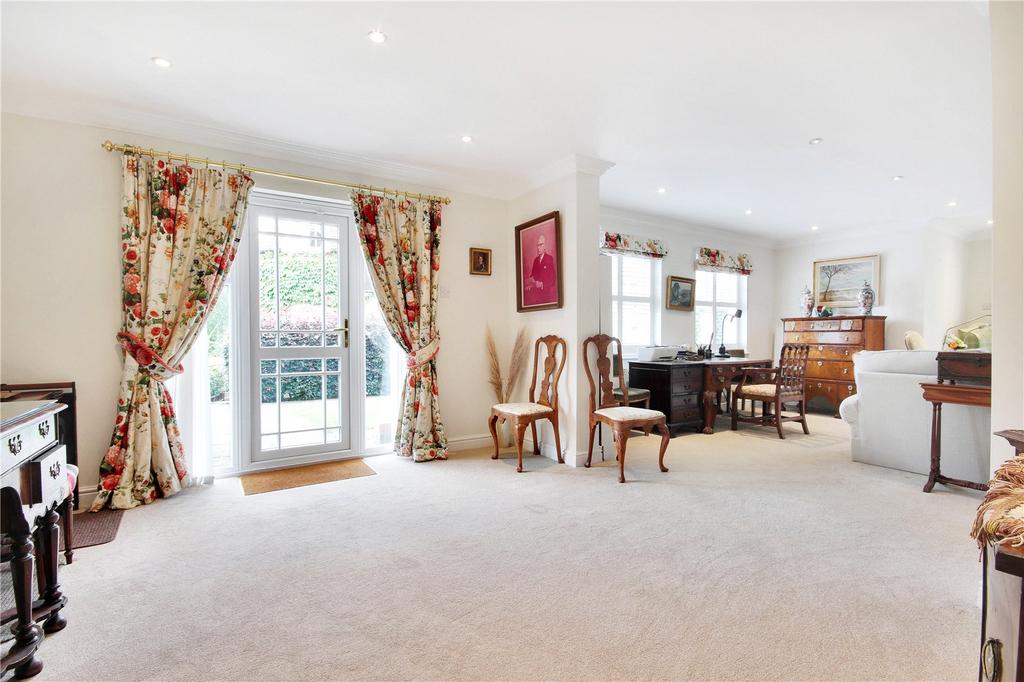 Dining Room/Sitting