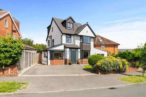 4 bedroom detached house for sale, Leeds LS8