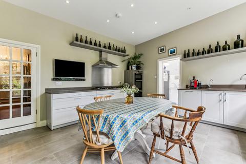 96 Ramsden Road, London, SW12 8QZ