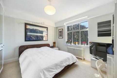 2 bedroom apartment to rent, Beverley Court, Wellesley Road, Chiswick, W4