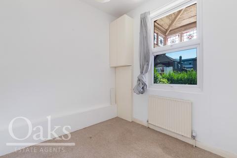 3 bedroom apartment to rent, Gleneagle Road, Streatham