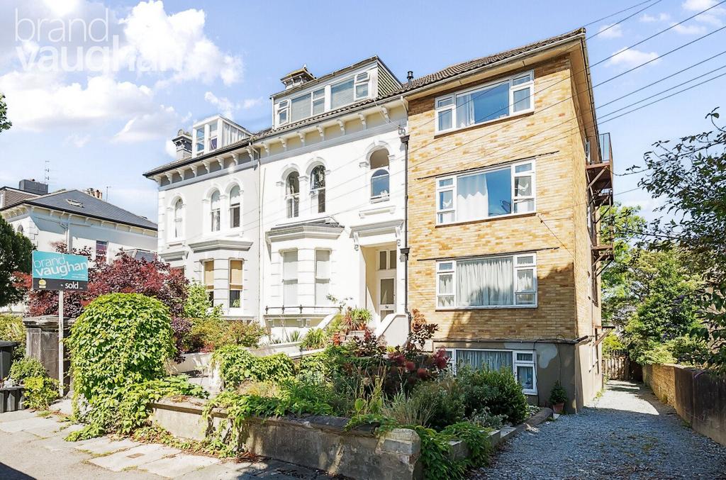 Clermont Terrace, Brighton, East... 2 bed to rent £1,650