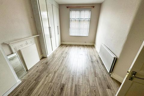 3 bedroom terraced house to rent, Westbrook Sumner Road, Harrow, HA1 4BU