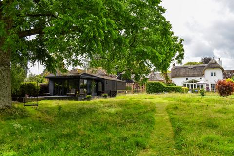 4 bedroom cottage for sale, High Street, Damerham, Fordingbridge, SP6