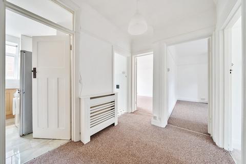 2 bedroom flat for sale, Birkenhead Avenue, Kingston Upon Thames, KT2