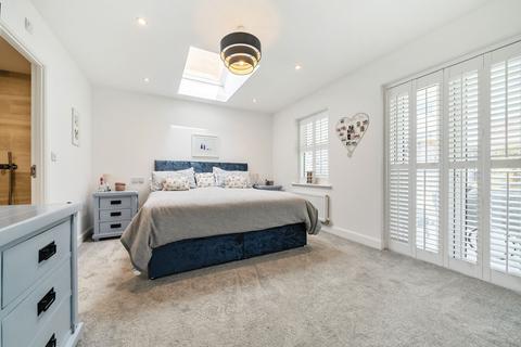 33 Beech Avenue, Bracklesham Bay, Chichester, PO20 8HU