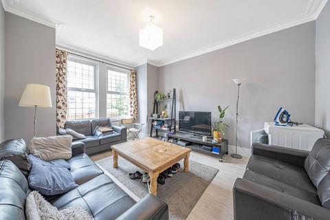 4 bedroom terraced house to rent, Walpole Road, Colliers Wood, London, SW19