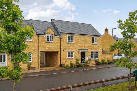 3 Evans Way, Chipping Norton, OX7 5QX