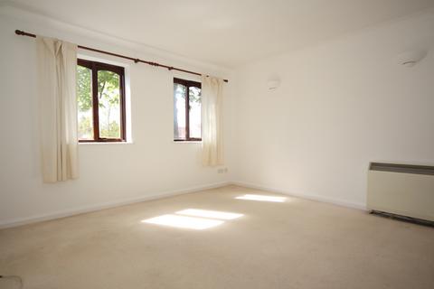 1 bedroom flat to rent, Brooklyn Road, Woking GU22