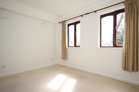 1 bedroom flat to rent, Brooklyn Road, Woking GU22