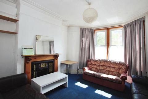 7 bedroom terraced house to rent, Longmead Avenue, Bristol BS7
