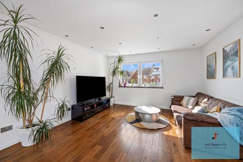 4 bedroom semi-detached house for sale, Bramber Avenue, Hove, BN3