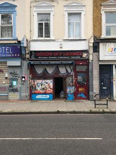 Shop to rent, Stoke Newington Road, London N16