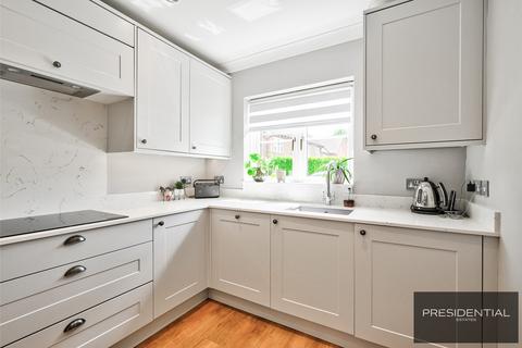 51 Fallow Fields, Loughton, IG10 4QP