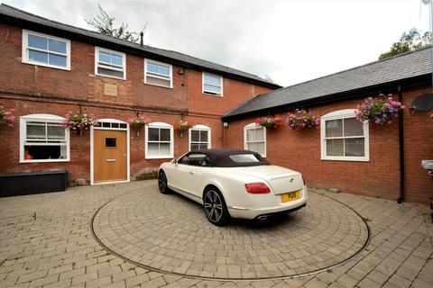 3 bedroom barn conversion for sale, Silver Hill, Chalfont St. Giles, Buckinghamshire, HP8