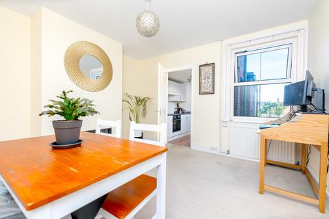 3 bedroom semi-detached house for sale, Priory Road, Reigate