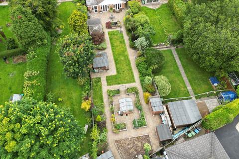 4 bedroom detached bungalow for sale, Malthouse Lane, Earlswood, Solihull, B94 5SD