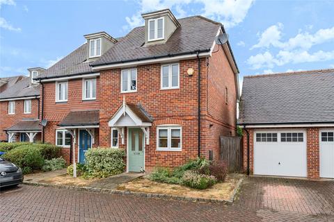 4 bedroom semi-detached house for sale, Foxhollow Close, Walton-On-Thames, Surrey, KT12