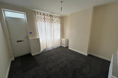 2 bedroom terraced house for sale, Ashcroft Road , Gainsborough