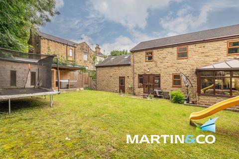 undefined, Church Croft, Wakefield WF3