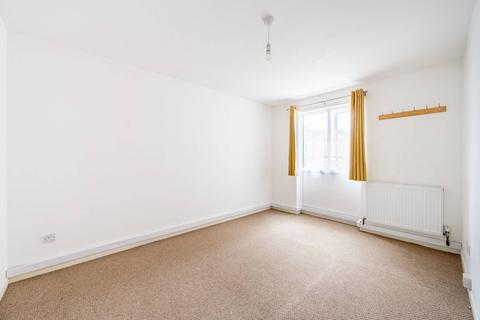 2 bedroom flat for sale, Archery Close, Wealdstone, Harrow, HA3