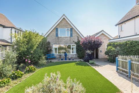 3 bedroom detached house for sale, West Runton