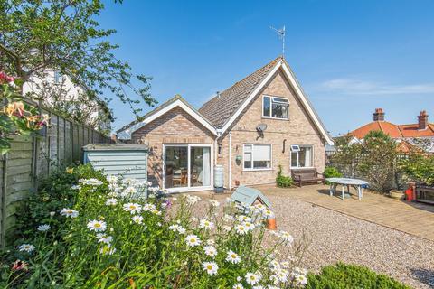 4 bedroom detached house for sale, West Runton