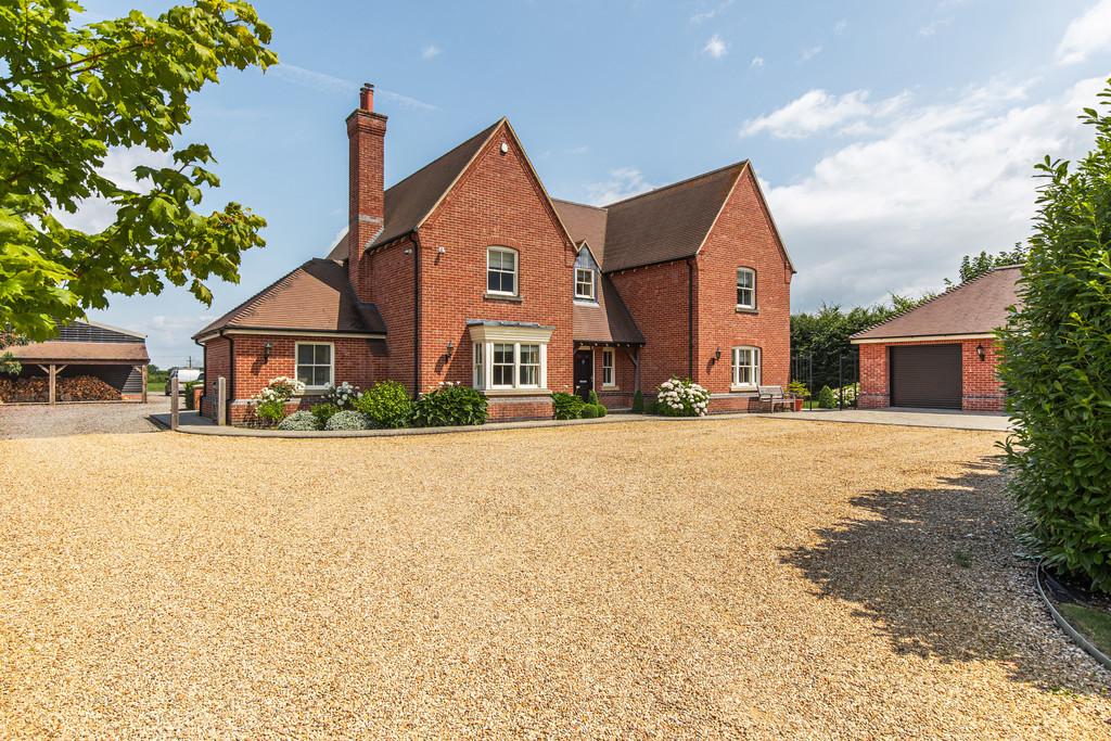 Long Sutton 4 bed detached house for sale £800,000