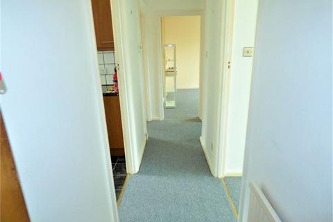 2 bedroom apartment to rent, London Road, Leigh on sea, Leigh on sea,