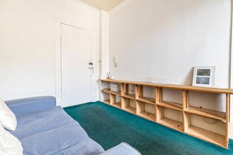 Studio for sale, Woodlands Terrace, Park, Glasgow