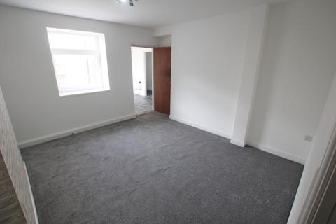 3 bedroom flat for sale, Barnes Street, Clayton Le Moors