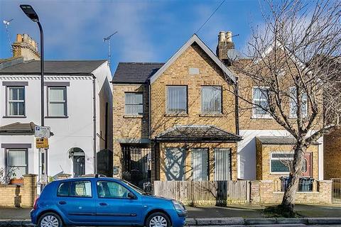 3 bedroom semi-detached house for sale, Saville Road, Chiswick, London