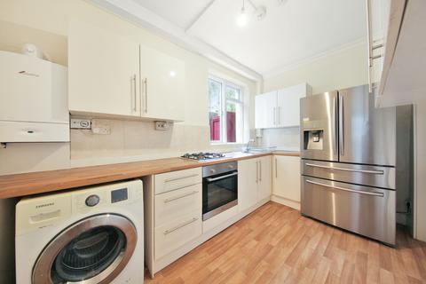 1 bedroom flat to rent, Lawford Road, Kentish Town, London