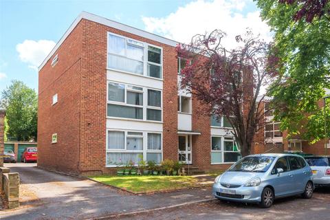 2 bedroom apartment for sale, Hinton Road, Wallington SM6