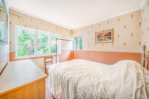 43 Abbots Lane, Kenley, CR8 5JB