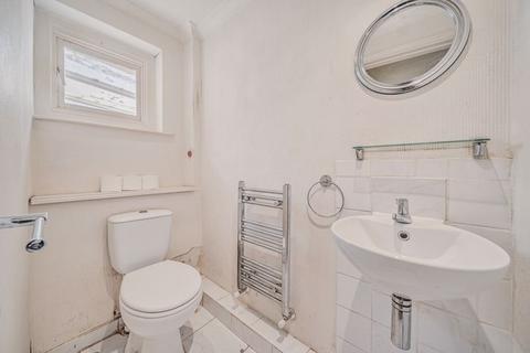 43 Abbots Lane, Kenley, CR8 5JB
