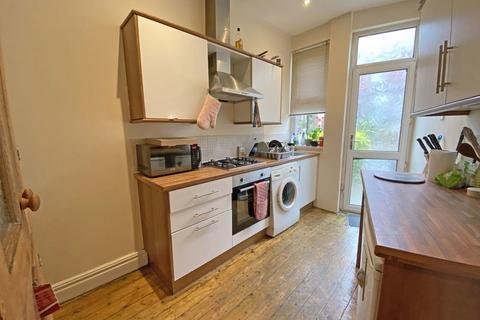 3 bedroom terraced house for sale, Beechwood View, Leeds