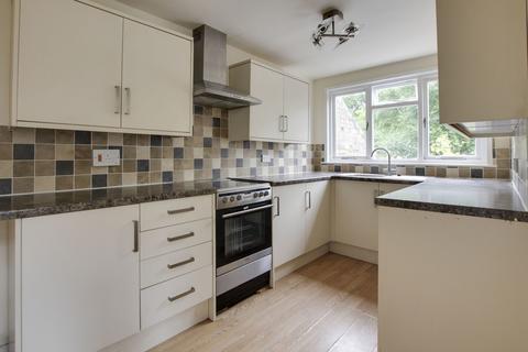 3 bedroom flat to rent, High Street, Kimbolton PE28