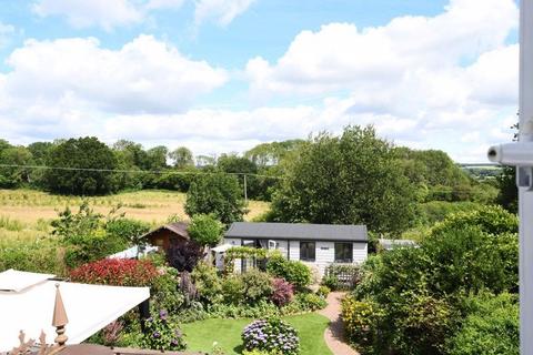 3 bedroom cottage for sale, 14 Lenham Road, Maidstone