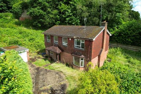 4 bedroom detached house for sale, Dolphin Close, Haslemere