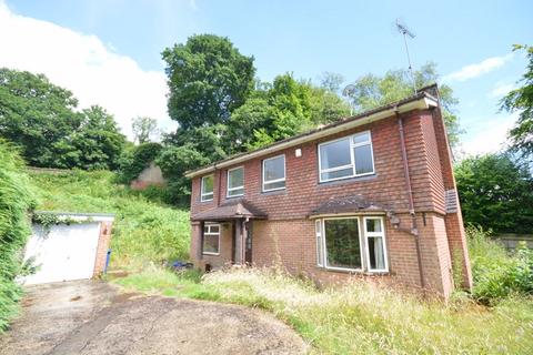 4 bedroom detached house for sale, Dolphin Close, Haslemere