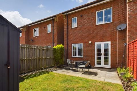 25 Curtis Drive, Coningsby, Lincoln, LN4 4NQ