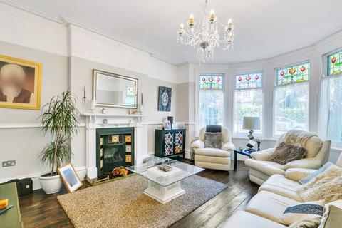 67 Russell Road, Moseley, Birmingham, B13 8RB